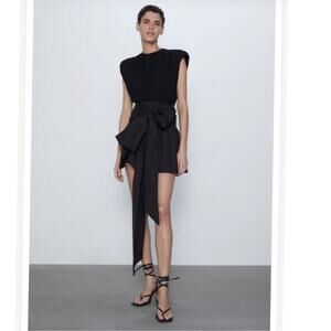 Zara Black Bow Mini Skirt size Small